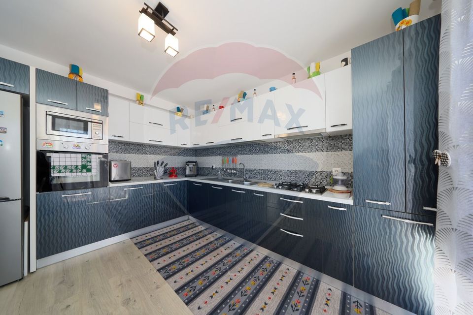 Vila mobilata modern, piscina, zona de interes Ghimbav!