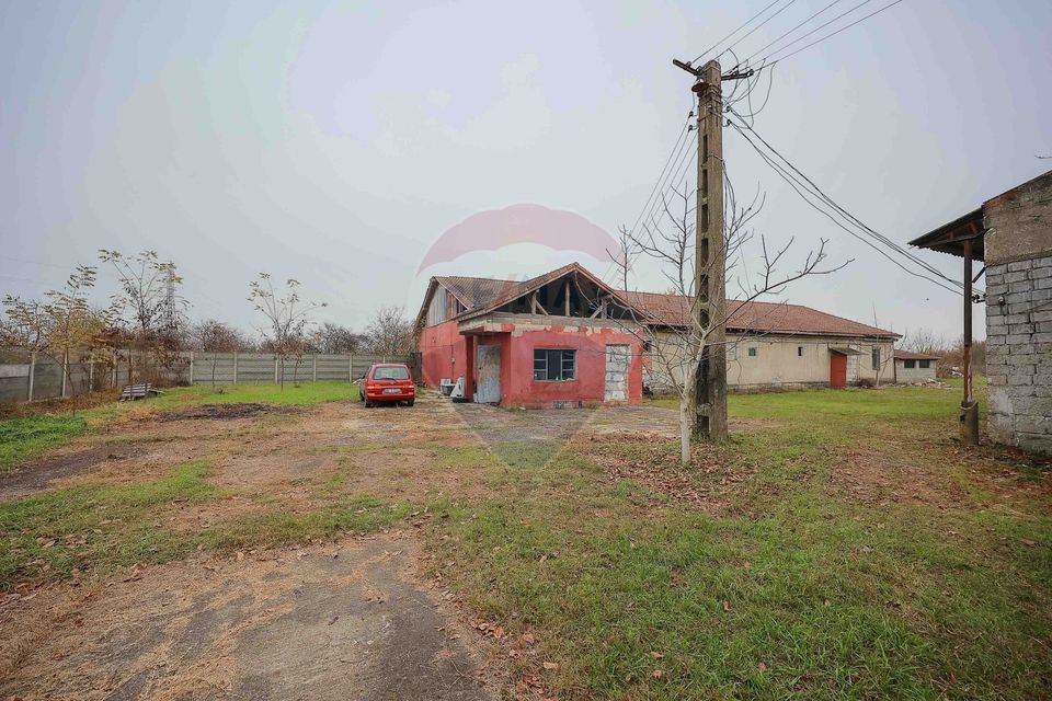 Teren 7500mp și construcții de vânzare, Tilecuș