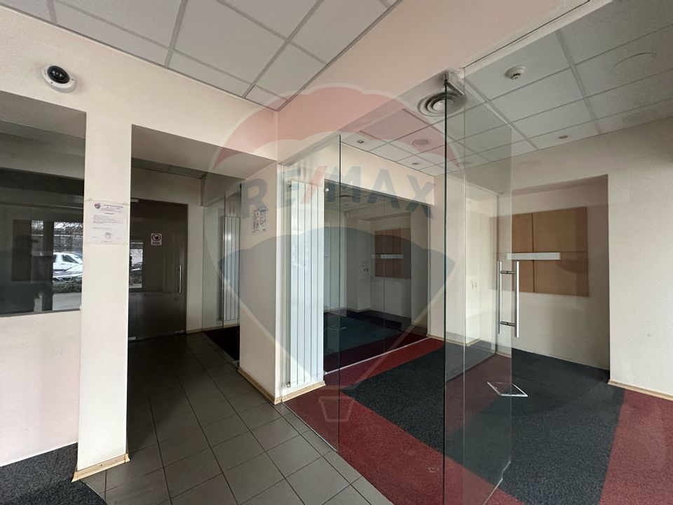 165.39sq.m Commercial Space for rent, Ultracentral area