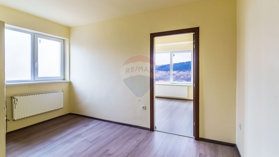 Apartament cu 2 camere, comision 0% la cumparator