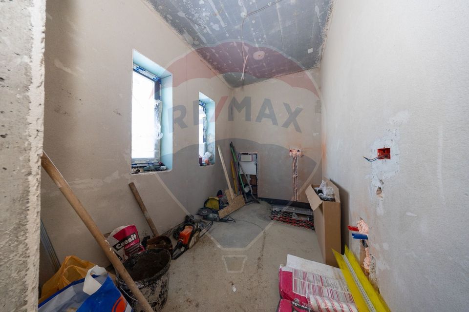 DUPLEX NOU, curte, cartier Izvor!