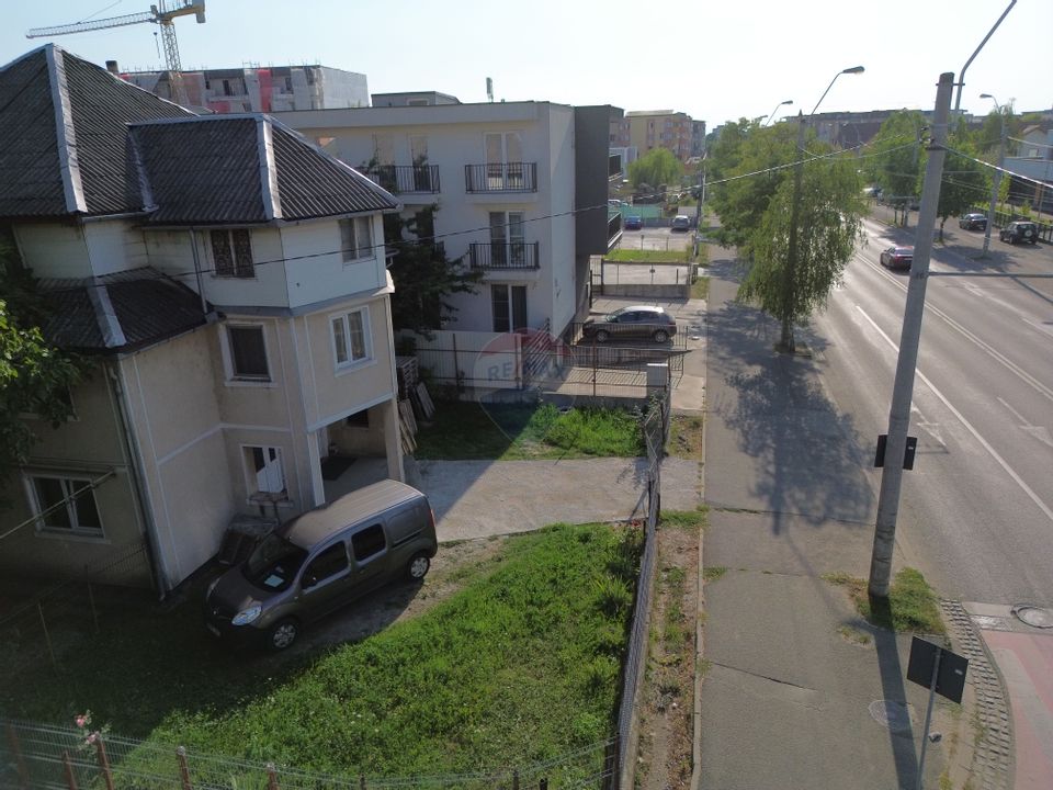 Casă de vânzare sau schimb cu apartament pe bd. R. Ferdinand