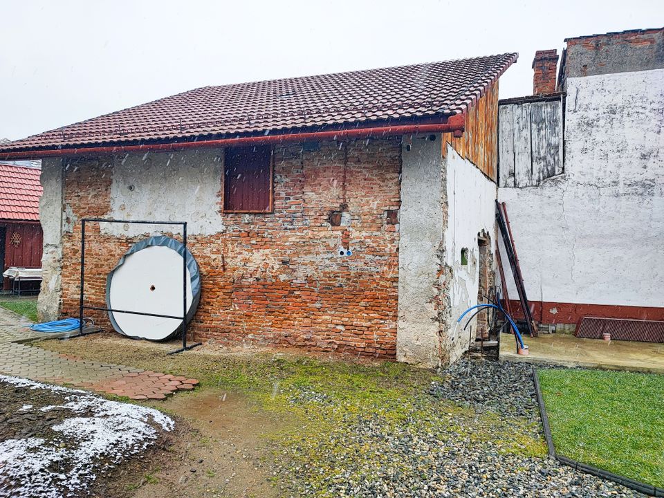 Casă / Vilă cu 3 camere de vânzare în zona Sud