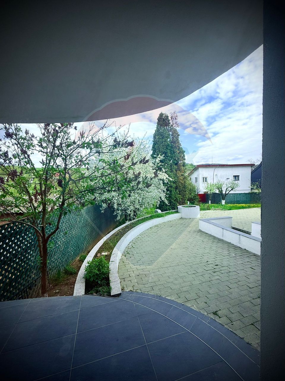 De închiriat duplex cu 4 camere - Șoșeaua Bârnova