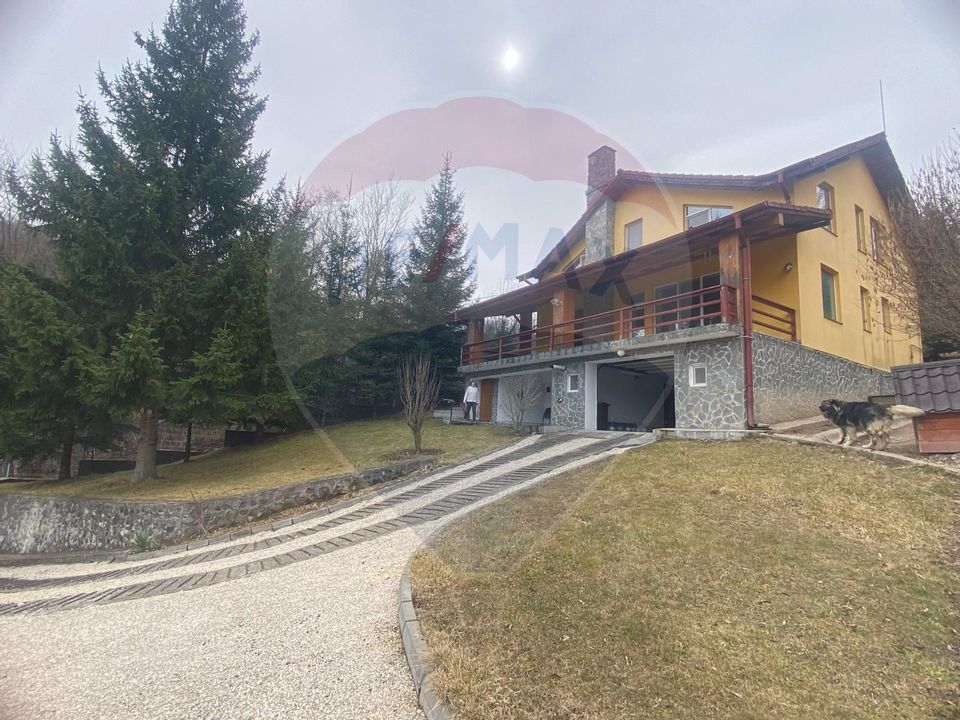 Casă / Vilă cu 6 camere de vânzare Podul Dambovitei/ Arges