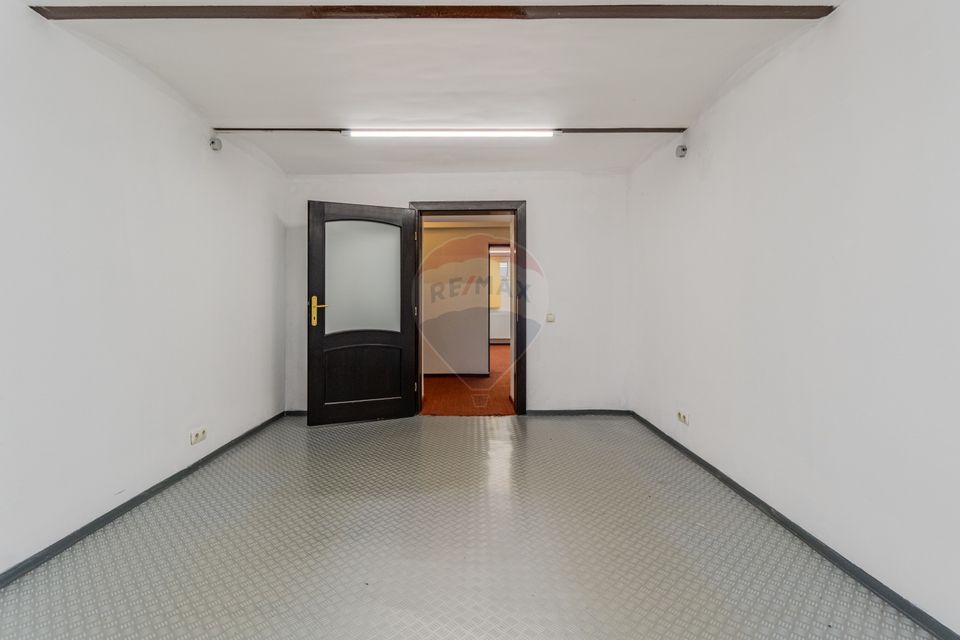 Office space for rent – central area, Str. Castanilor