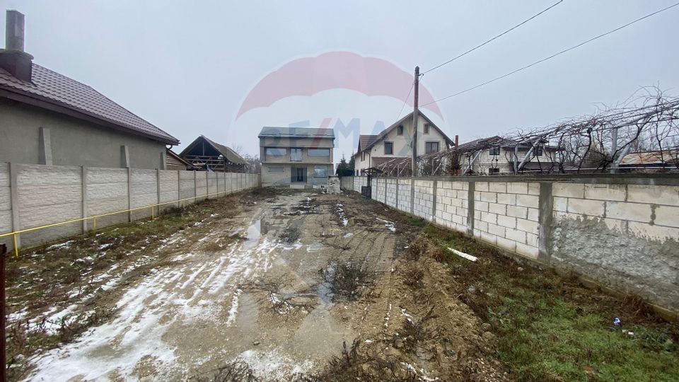 House / Villa with 4 rooms for sale, Nucet, Dambovita.