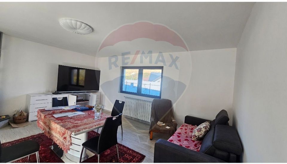 5 room House / Villa for sale