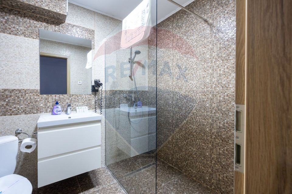 21 room Hotel / Pension for rent, Central area