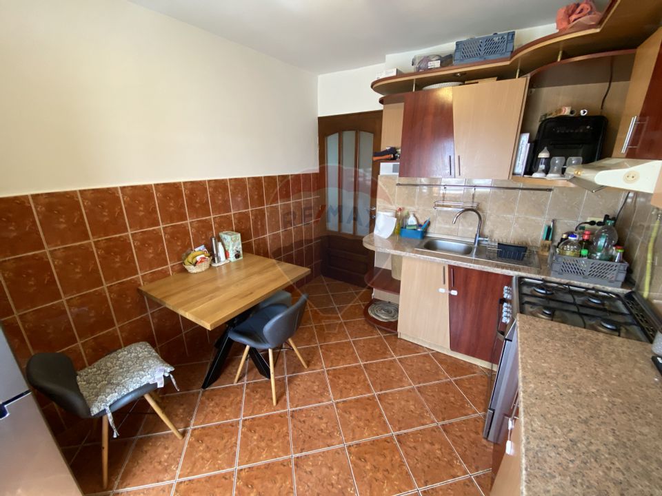 Apartament 4 camere zona Stadion