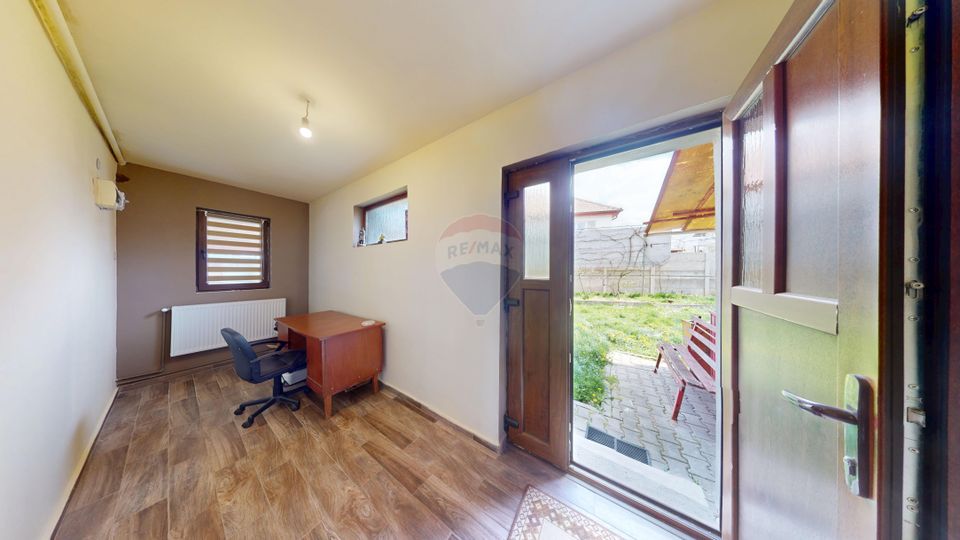 Casă / Vilă cu 4 camere de vânzare în zona Calea Poplacii