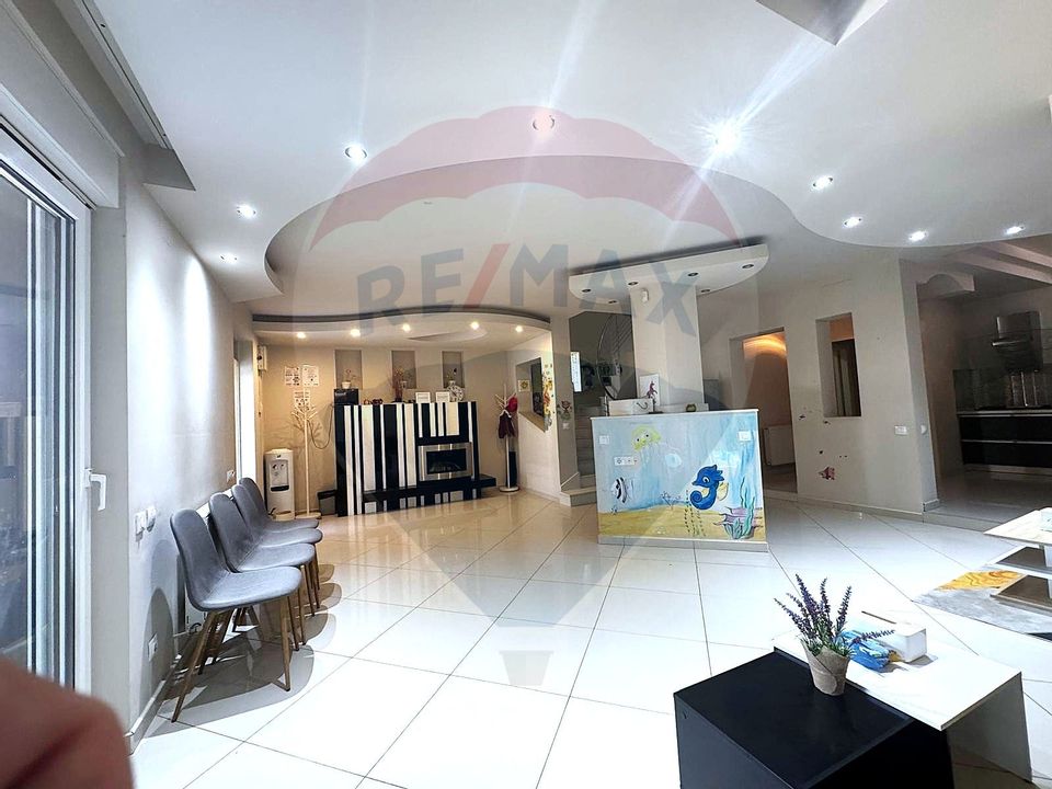 Casă / Vilă spațioasă de închiriat – Militari, zona Moinești