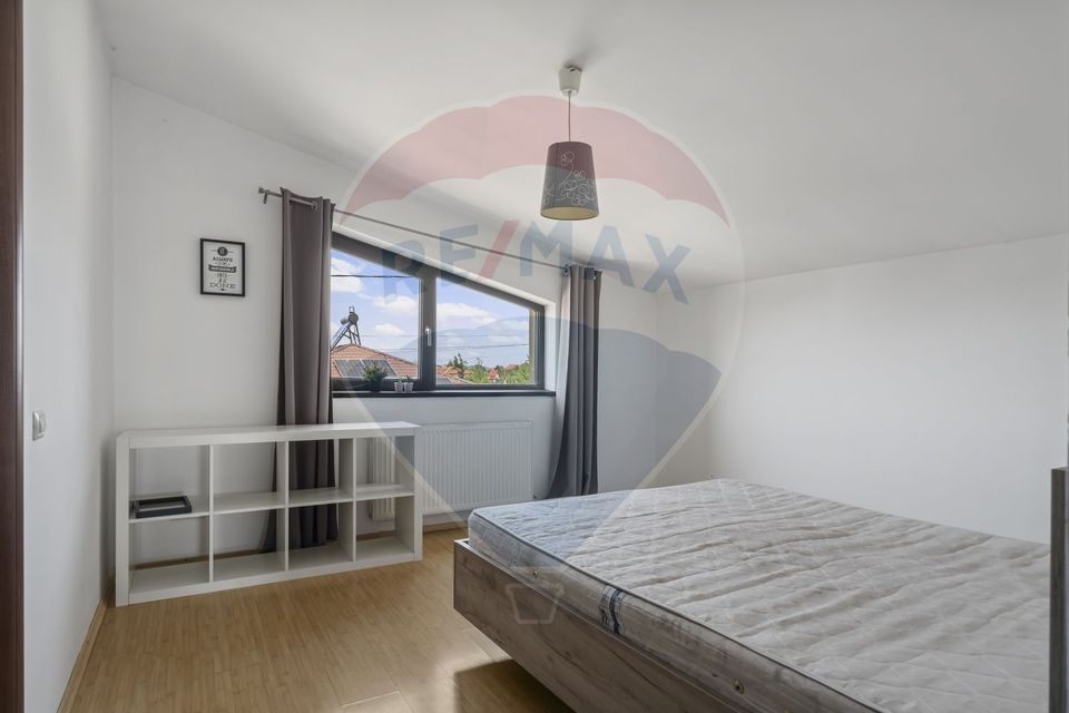 Casa individuala spatioasa cu 6 camere, cu gradina de 572 mp in Gulia