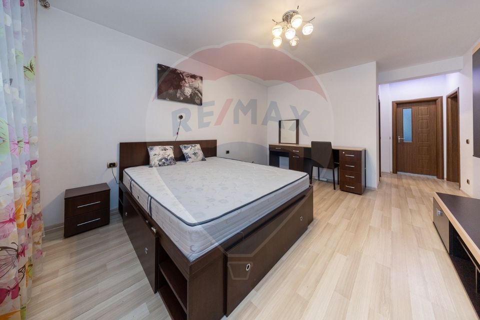 2 room Apartment for sale, Tractorul area