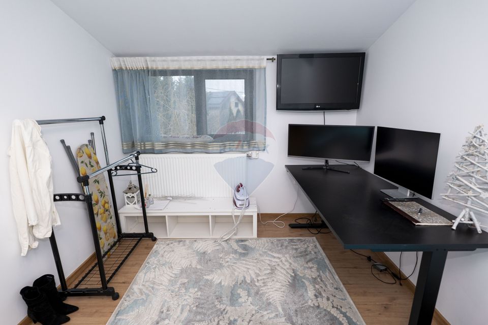 Vila 5 camere complet mobilata, foișor, teren generos