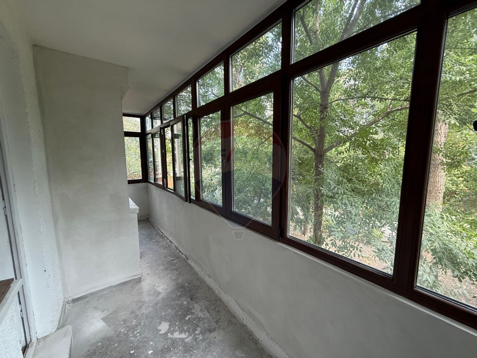 2 camere etaj 1 din 4, Calea Bucuresti,  Rotonda