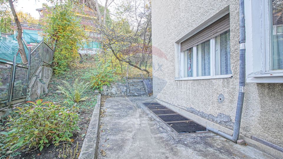 REZERVAT!Duplex cu aer burghez,  în vilă impunătoare pe Drumul Poienii