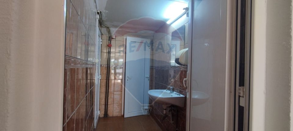 400sq.m Commercial Space for sale, Sud-Vest area