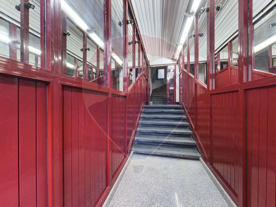 Cladire de birouri 3658mp utili de vanzare zona Ultracentrala