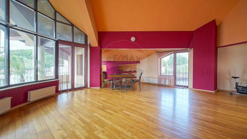 Casă / Vilă de vânzare – Strada Sitei nr. 42, Brașov