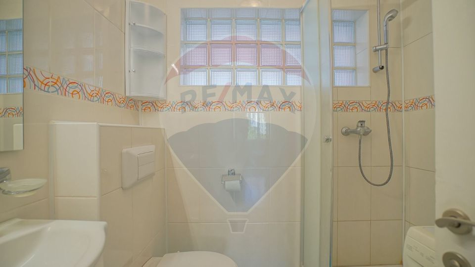 REZERVAT! Apartament 2 camere decomandat, spațios, Centrul Civic