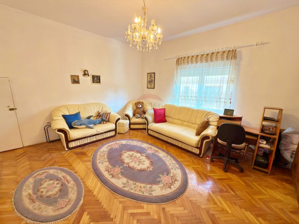 Apartament cu 2 camere de vânzare în zona Ultracentral