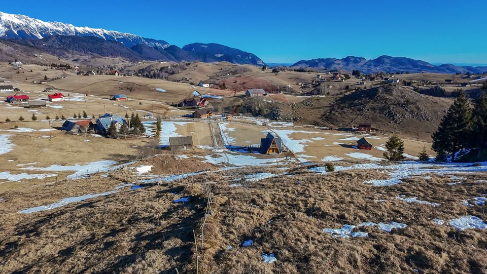 Land 3,756sqm Sirnea / None