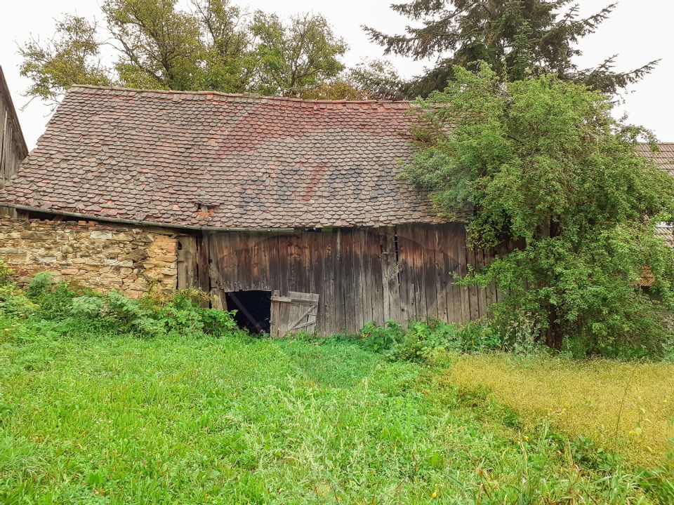 Casă săsească Transilvania - teren generos și potențial de extindere