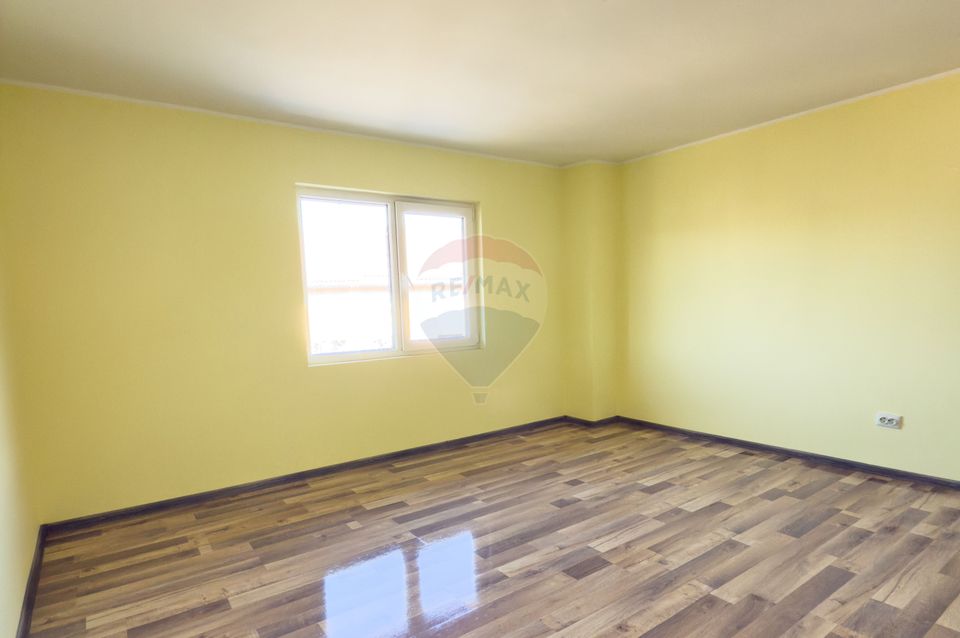 8 room House / Villa for sale, Central area