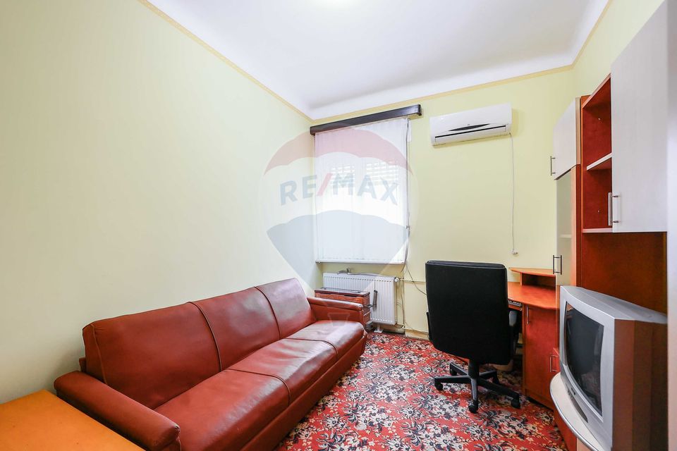 Casă  cu 4 camere de închiriat, Ultracentral, Strada Bărăganului