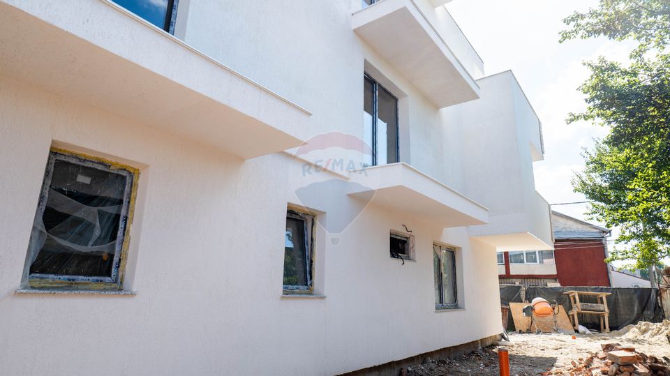 Vanzare duplex P+1+2 retras