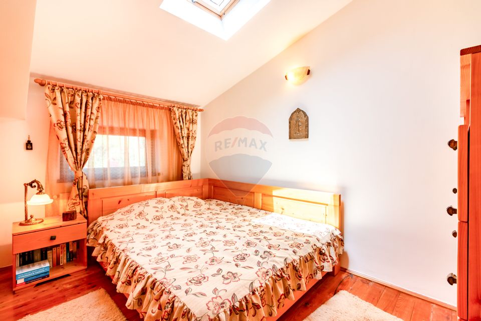 Vanzare Casa de vacanta Brebu, Prahova, Campina cu gradina si livada