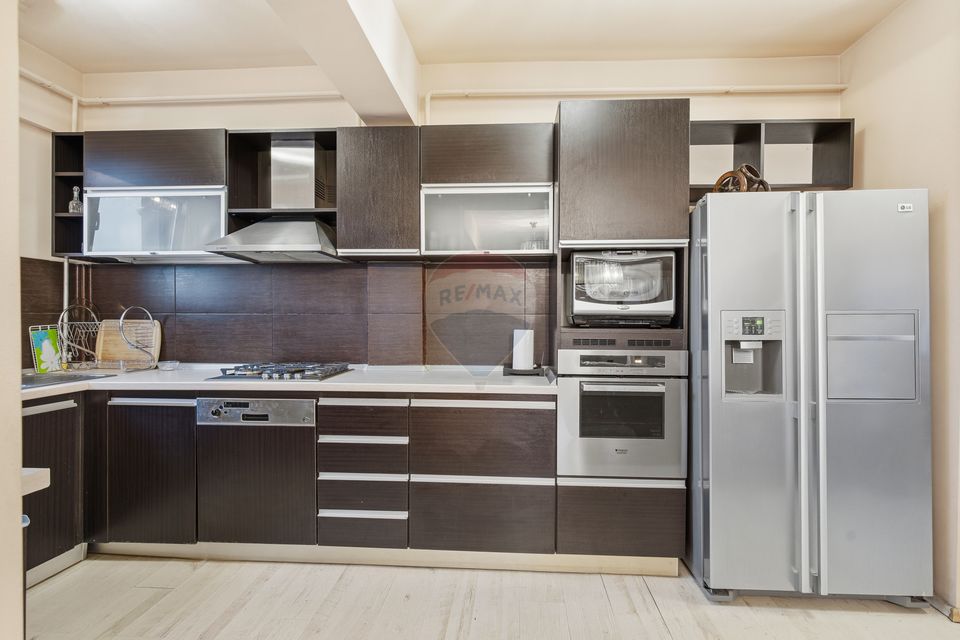 PENTHOUSE ULTRACENTRAL CU PRIVELISTE PANORAMICĂ | 3 CAMERE