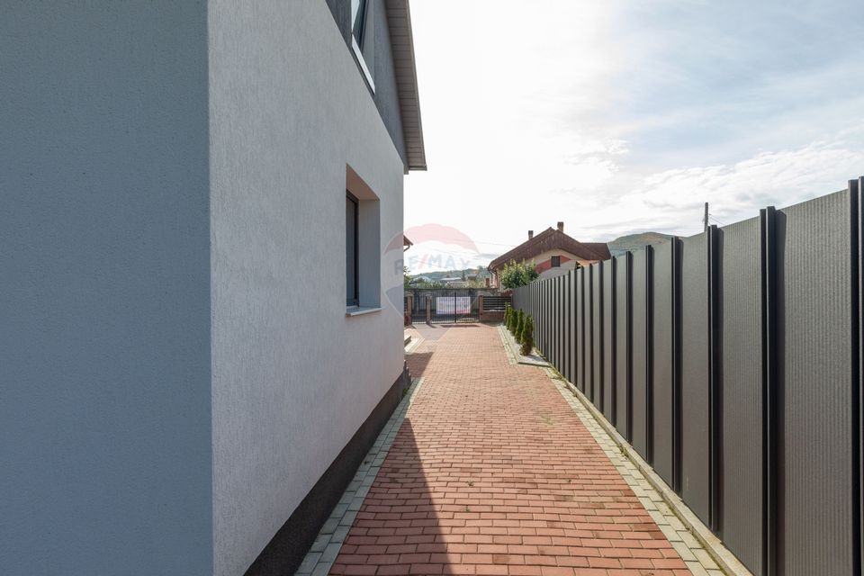 Casă / Vilă de vânzare în zona centrală TÂRGU OCNA