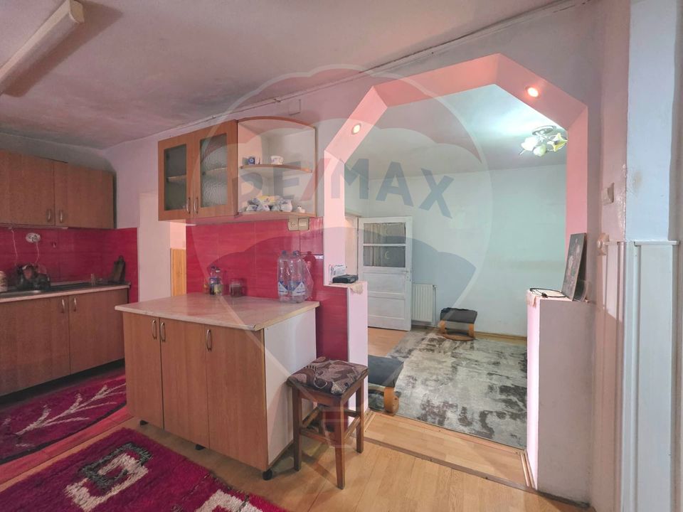 Casă tip duplex de vânzare – Vitrometan, str. Bârsei