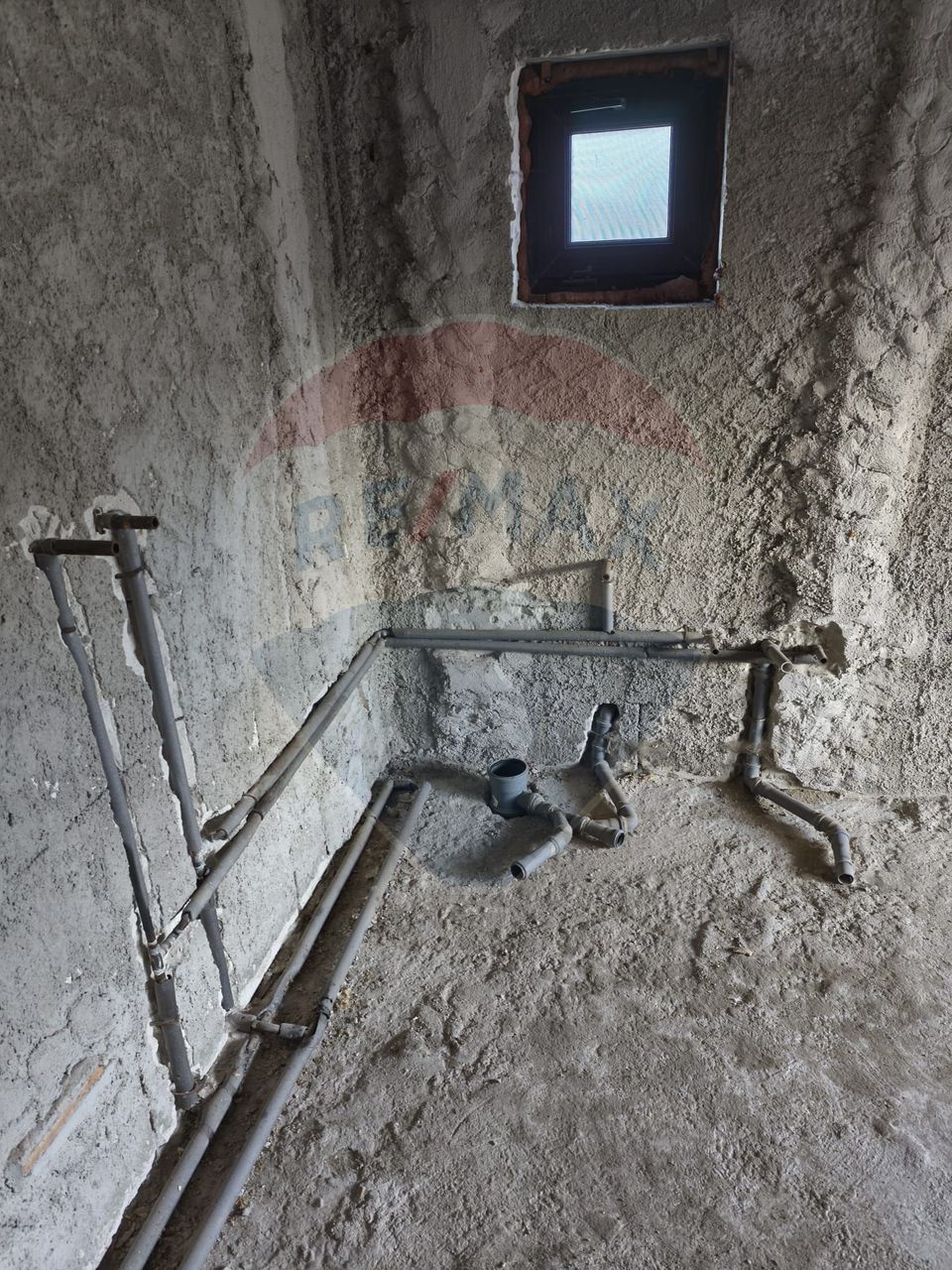 5 room House / Villa for sale, Poiana Tapului area