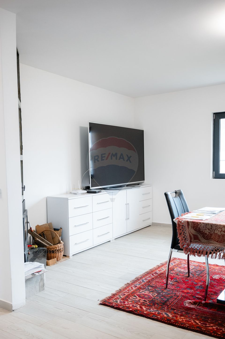 Casă / Vilă cu 5 camere de vânzare