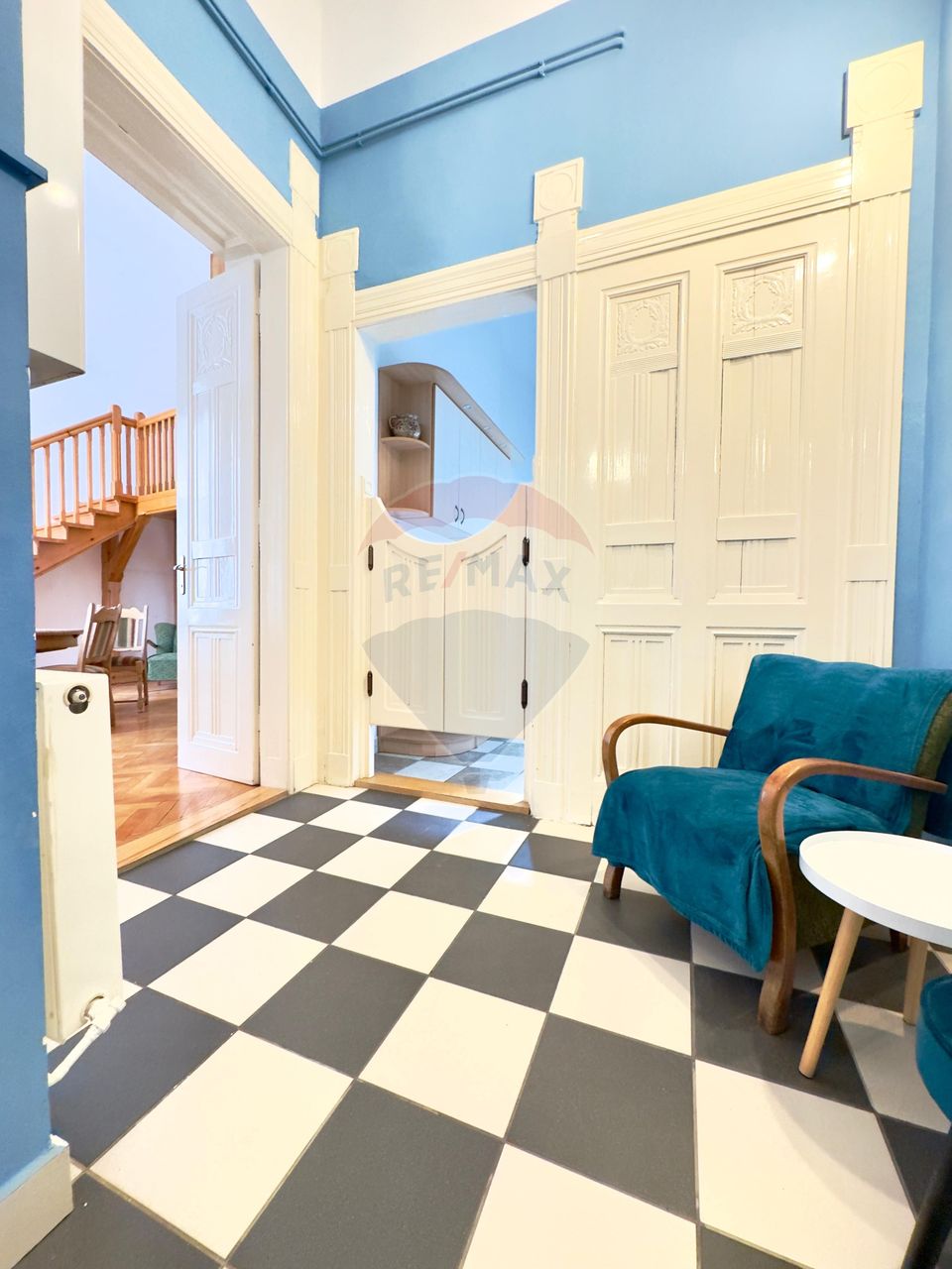 Apartament cu 2 camere de vânzare în zona Ultracentral