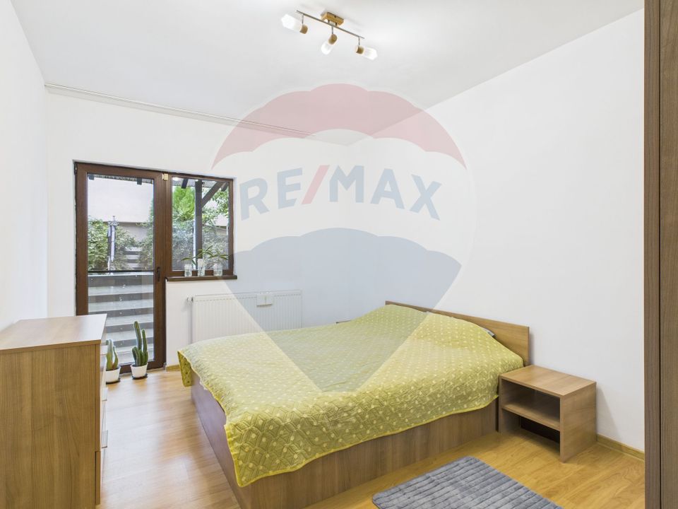 5 room House / Villa for sale