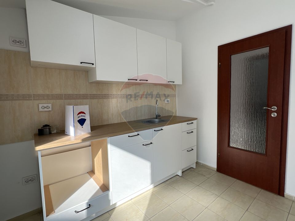 La inchiriat apartament 3 camere si parcare in Voluntari