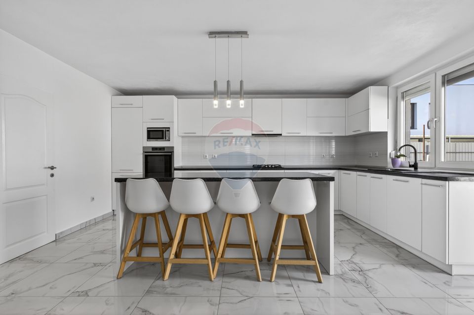 6 room House / Villa for sale