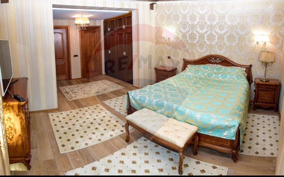 Apartament elegant cu mobilier de inspirație barocă, Valea Cheii 23