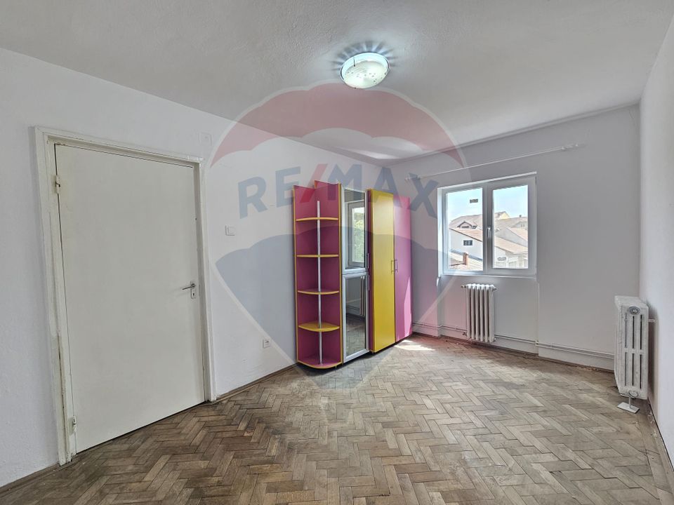 3 room Apartment for sale