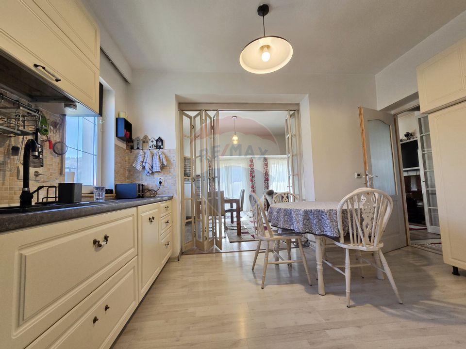 7 room House / Villa for sale