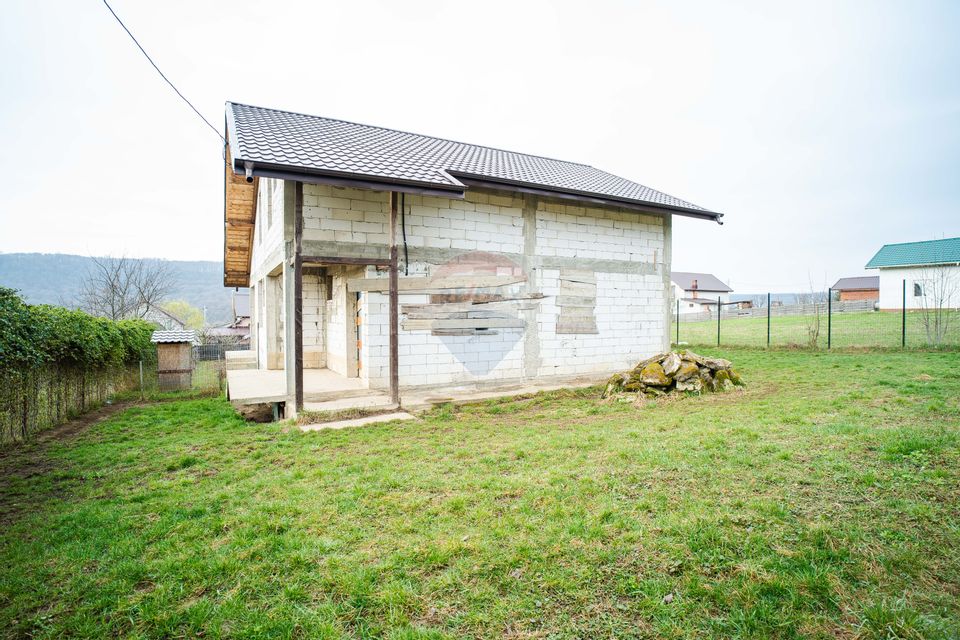 4 room House / Villa for sale