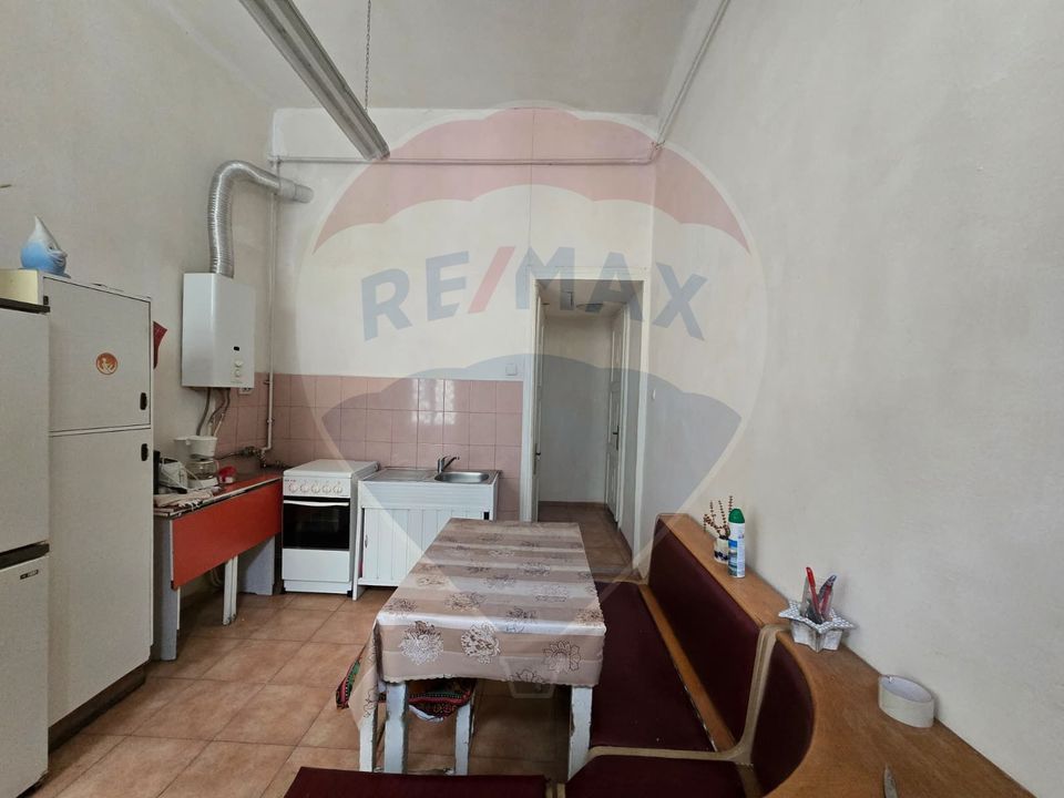 de vanzare Apartament 2 camere în clădire istorică cu lift, Str. Horea