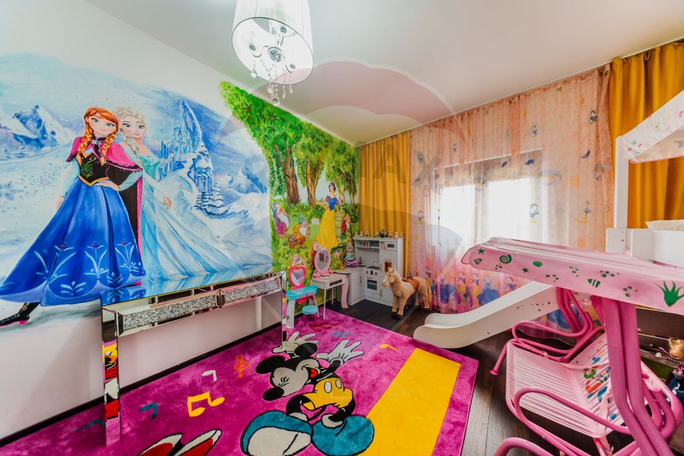 Casă de lux , finisaje premium, piscină, curte amenajată –Vladimirescu