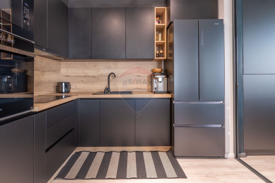 Apartament de vanzare, 2 camere, balcon inchis, zona BMW