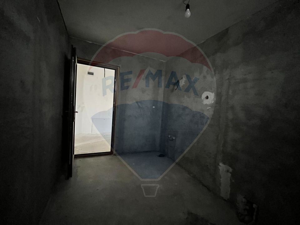 Investitie/Vanzare-  Vilă cu 5 camere la 45 minute de Bucuresti