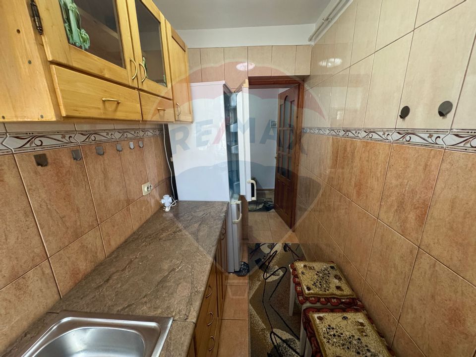 Apartament cu 2 camere de inchiriat-zona Cora